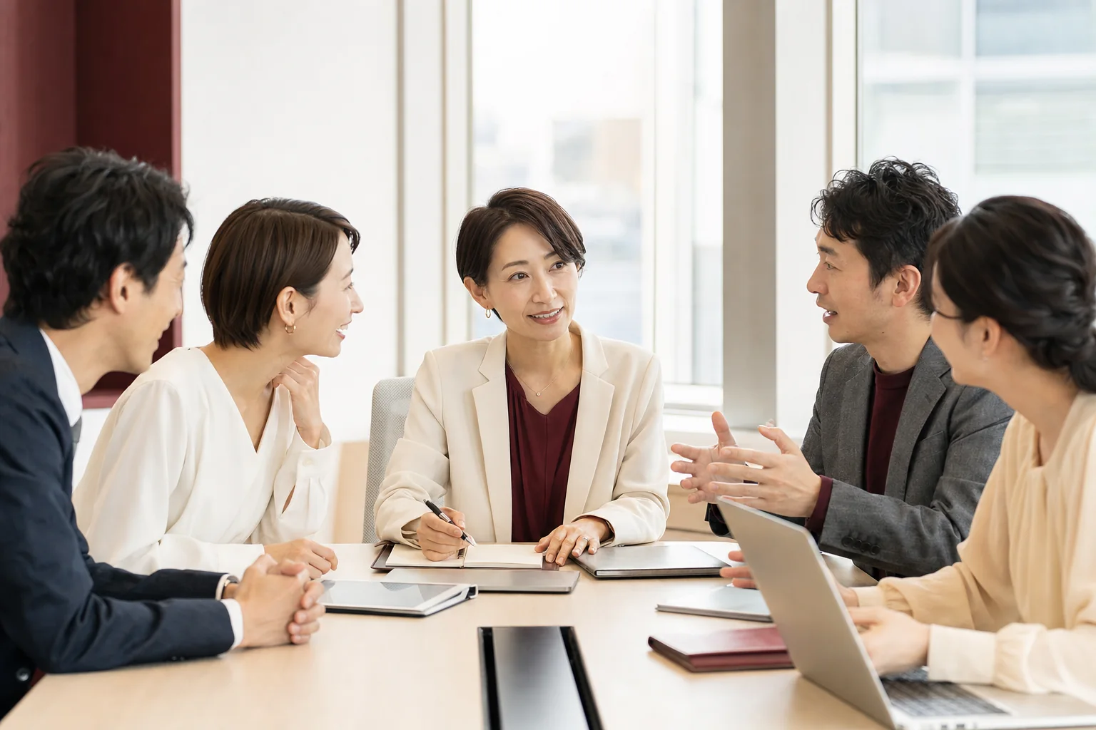 メンバーとの対話に向き合う経営者と管理職・マネージャー
